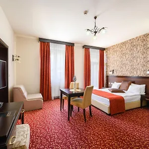 4* Hotel Aurum